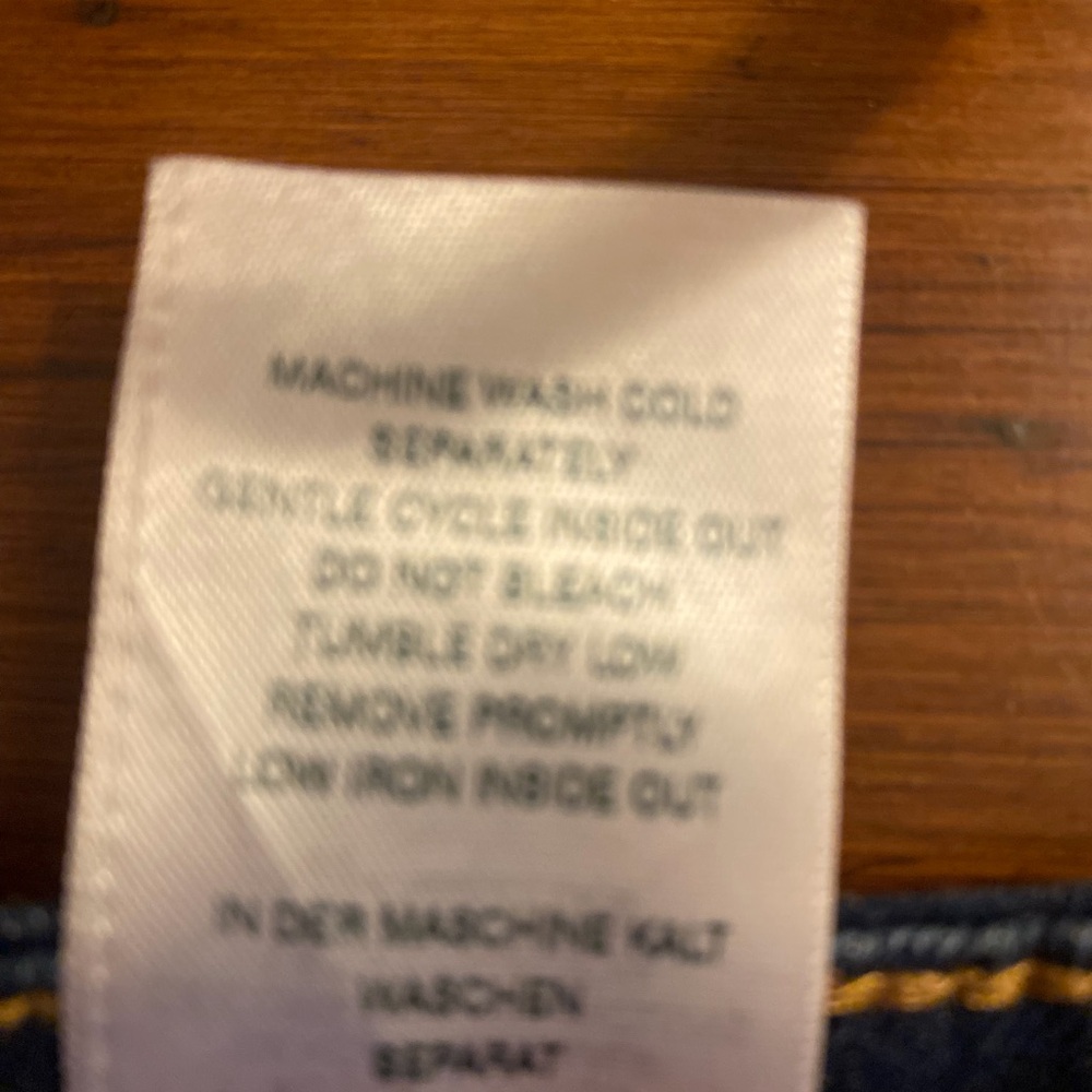 True Religion Jennie Mid Rise Curvy Shorts Size 27 Denim - Picture 9 of 11